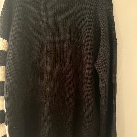 Cardigan - Picture 4 of 6